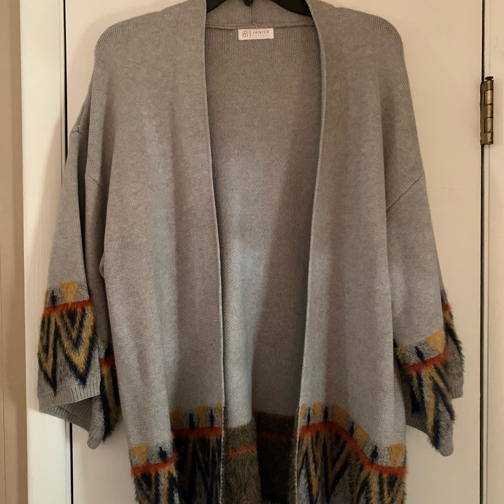 Grey cardigan with Aztec print